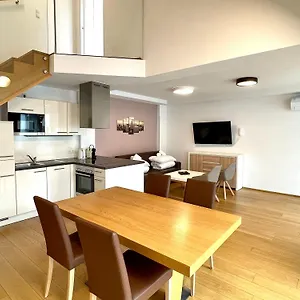 Apartments4you Apartment