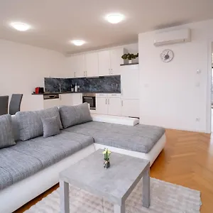 Sweet - Leopold Apartment